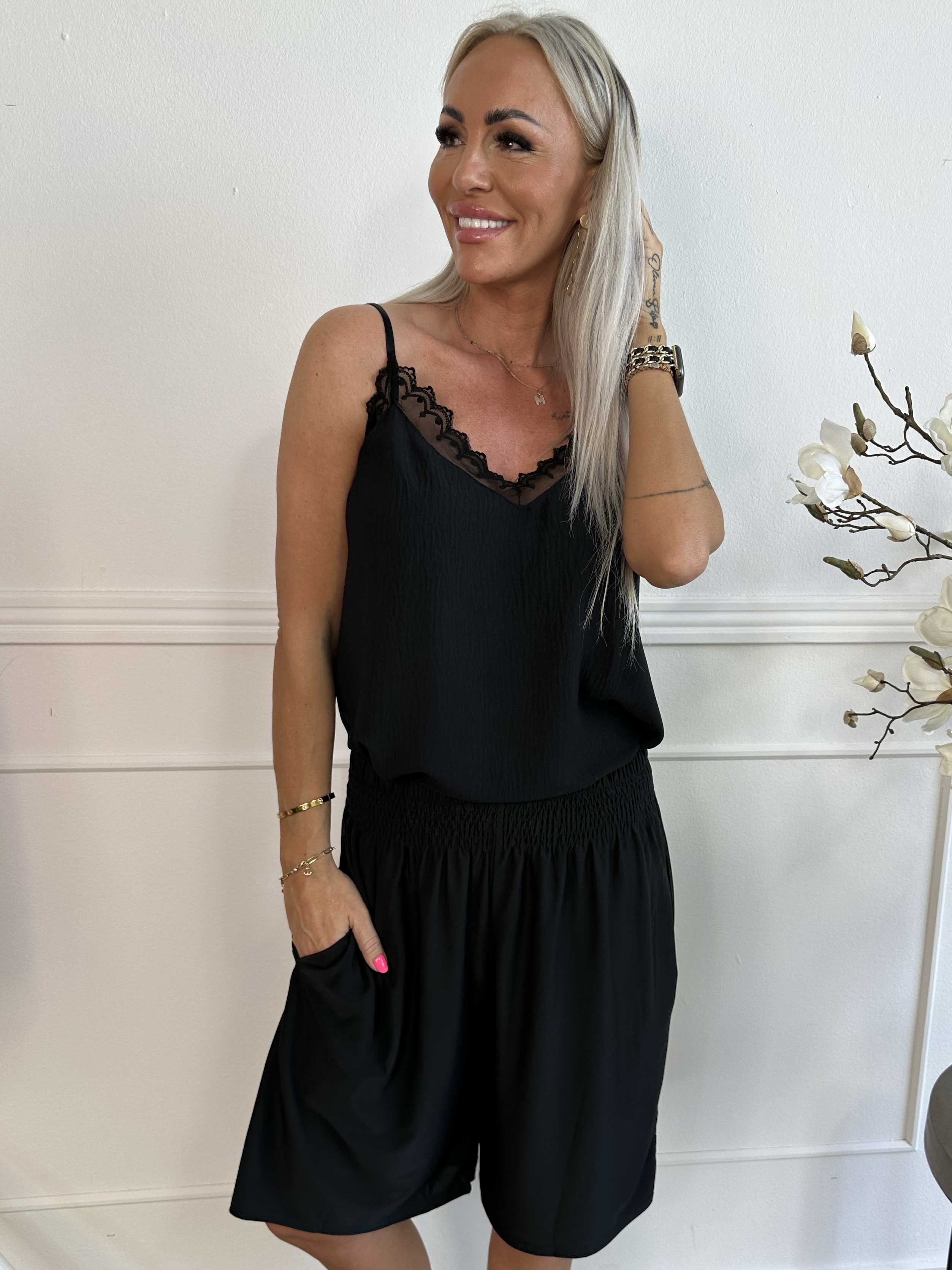 Pams Plain Short Knickers - Shorts i elastisk stof med elastikkant